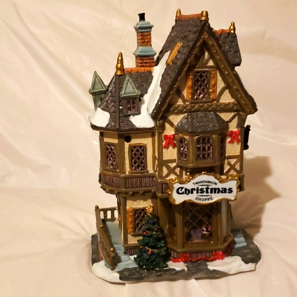 (MD) Lemax "Caddington Village" Collection - Picture 4 of 13